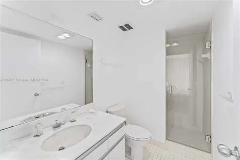 9 Island Avenue Miami Beach FL 33139