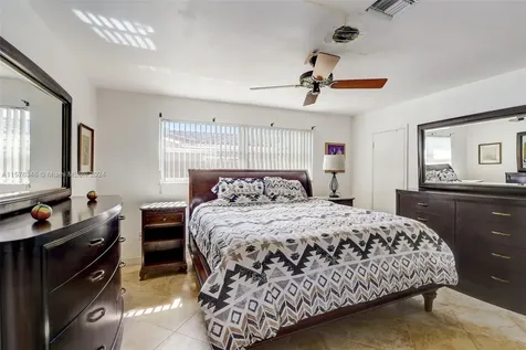 4710 W Park Road Hollywood FL 33021