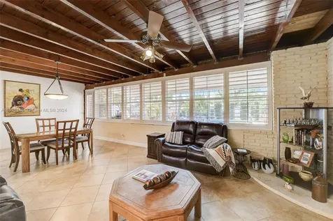 4710 W Park Road Hollywood FL 33021