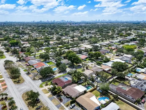 4710 W Park Road Hollywood FL 33021