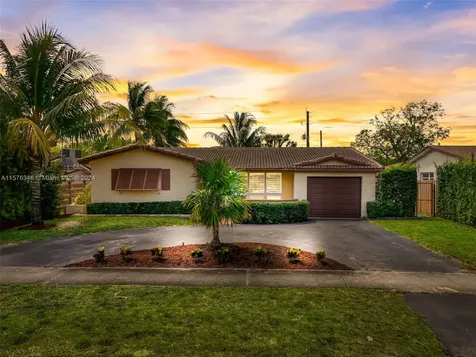 4710 W Park Road Hollywood FL 33021
