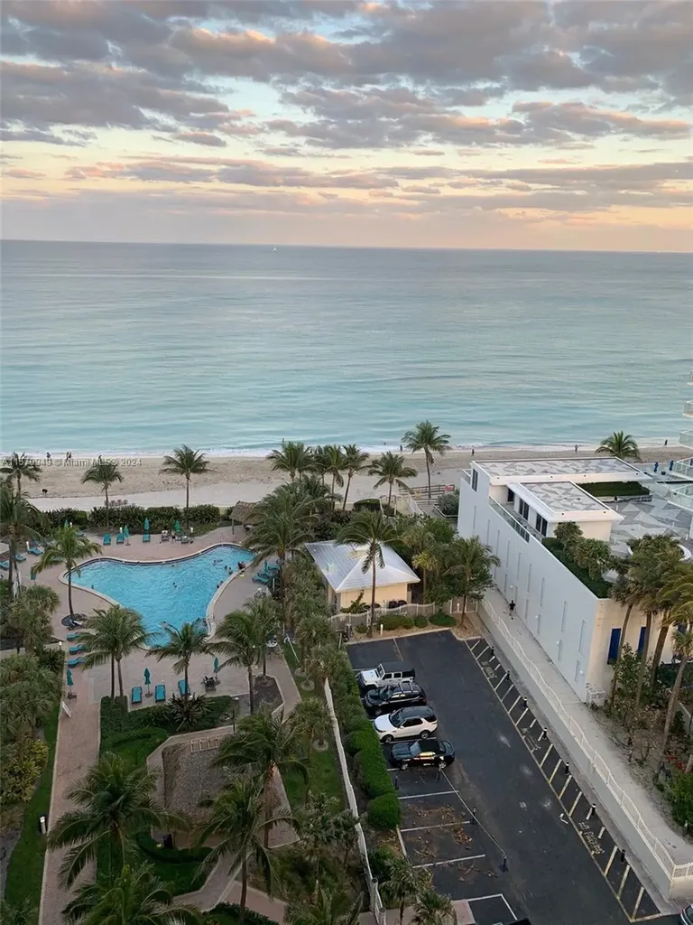 3901 S Ocean Drive Hollywood FL 33019