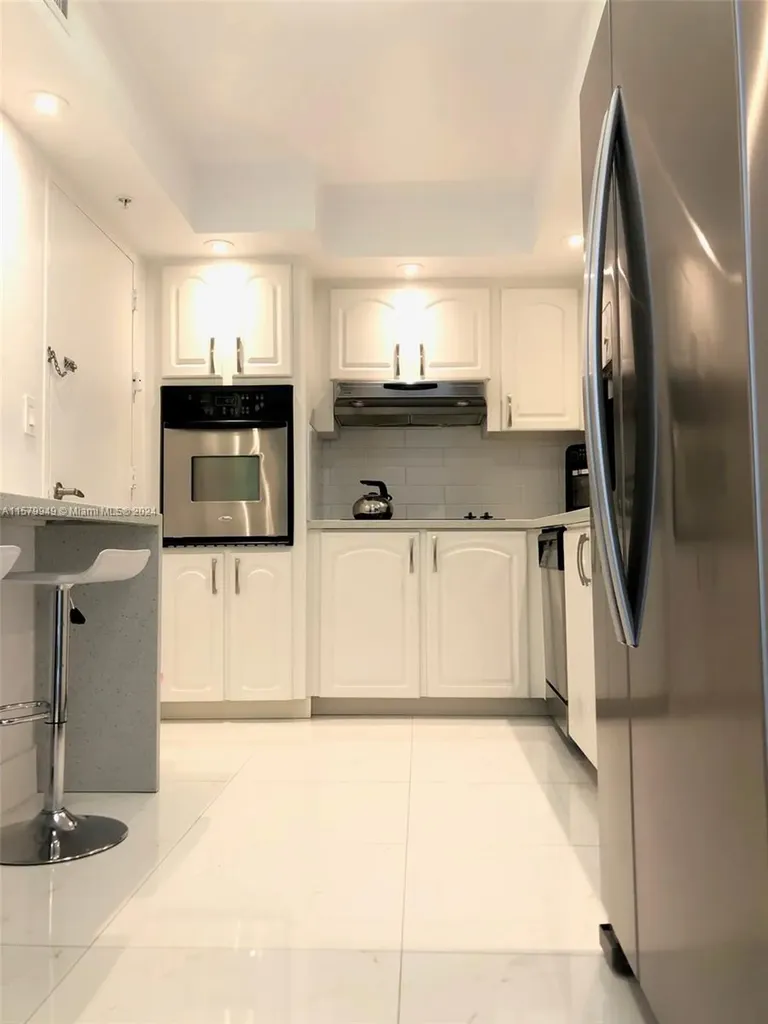3901 S Ocean Drive Hollywood FL 33019