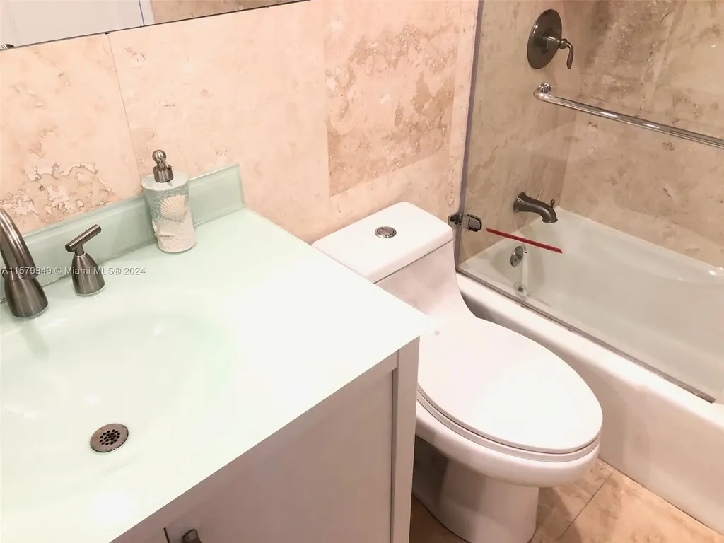 3901 S Ocean Drive Hollywood FL 33019
