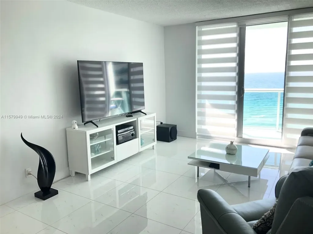3901 S Ocean Drive Hollywood FL 33019