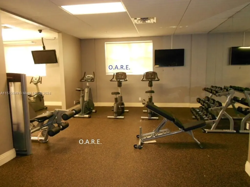 3901 S Ocean Drive Hollywood FL 33019