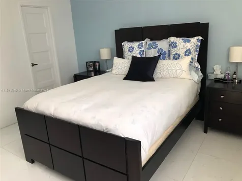 3901 S Ocean Drive Hollywood FL 33019
