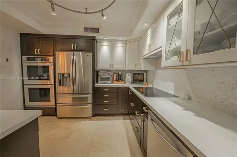9801 Collins Avenue Bal Harbour FL 33154