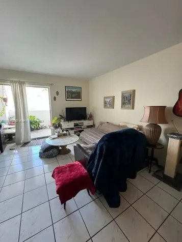 2000 Biarritz Drive Miami Beach FL 33141