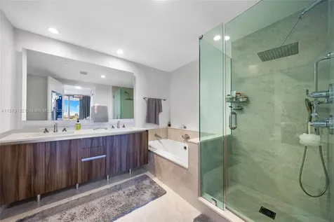 488 NE 18th Street Miami FL 33132