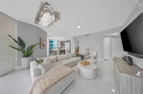 488 NE 18th Street Miami FL 33132