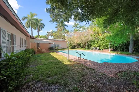 2500 Sunset Drive Miami Beach FL 33140
