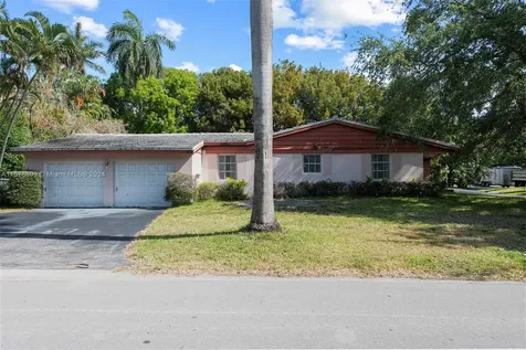 2500 Sunset Drive Miami Beach FL 33140