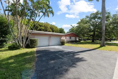 2500 Sunset Drive Miami Beach FL 33140