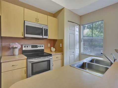 4936 Windward Way Dania Beach FL 33312