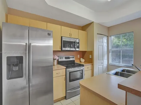 4936 Windward Way Dania Beach FL 33312