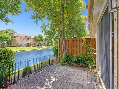 4936 Windward Way Dania Beach FL 33312