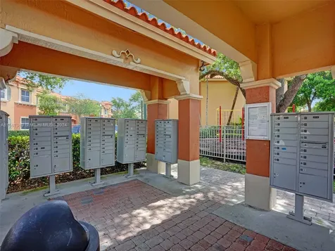 4936 Windward Way Dania Beach FL 33312