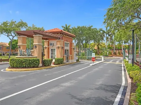 4936 Windward Way Dania Beach FL 33312
