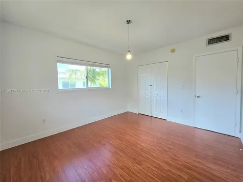 1152 99th Street Bay Harbor Islands FL 33154