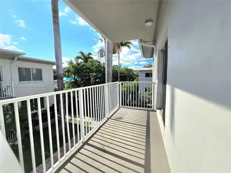 1152 99th Street Bay Harbor Islands FL 33154
