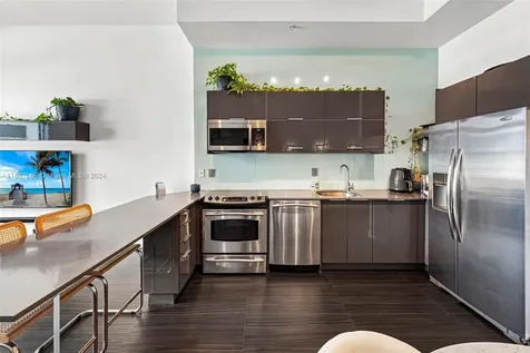 2001 Meridian Avenue Miami Beach FL 33139