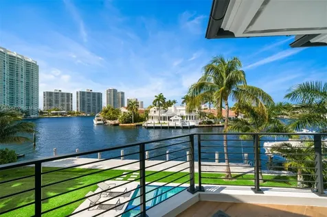 310 S Parkway Golden Beach FL 33160