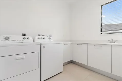 2391 SW 123rd Terrace Davie FL 33325