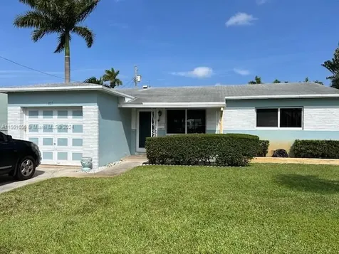 807 N 32nd Avenue Hollywood FL 33021