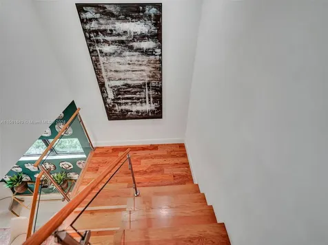 8151 NW 48th Terrace Doral FL 33166