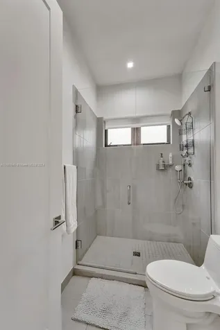 8151 NW 48th Terrace Doral FL 33166