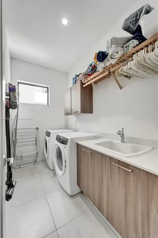 8151 NW 48th Terrace Doral FL 33166
