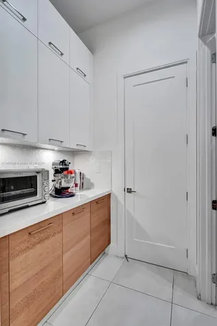 8151 NW 48th Terrace Doral FL 33166
