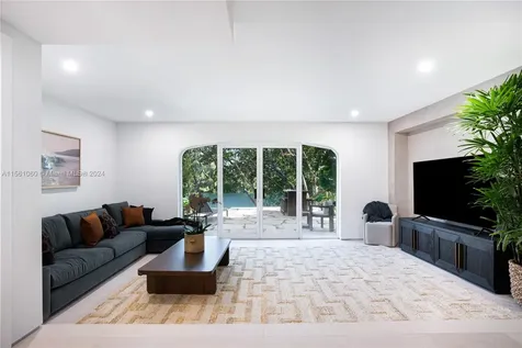 6206 Paradise Point Drive Palmetto Bay FL 33157