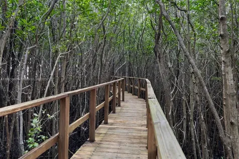 6206 Paradise Point Drive Palmetto Bay FL 33157