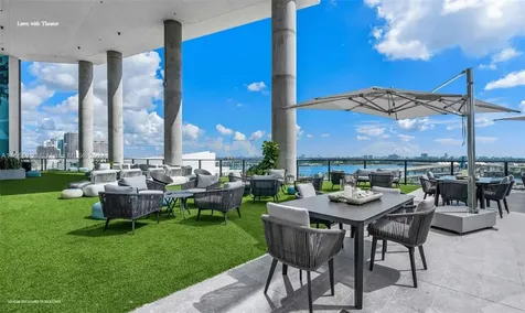 398 NE 5th Street Miami FL 33132