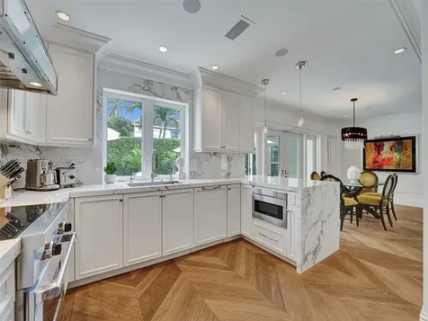 1625 NE 7th Place Fort Lauderdale FL 33304