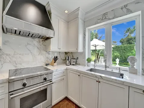 1625 NE 7th Place Fort Lauderdale FL 33304