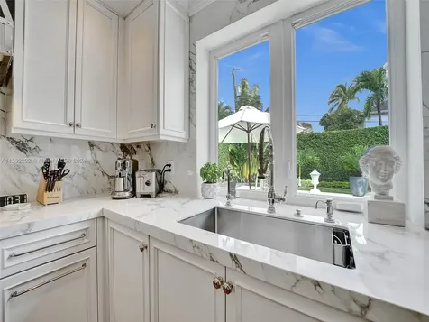 1625 NE 7th Place Fort Lauderdale FL 33304