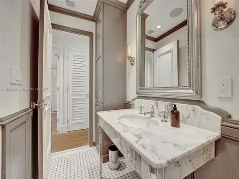 1625 NE 7th Place Fort Lauderdale FL 33304