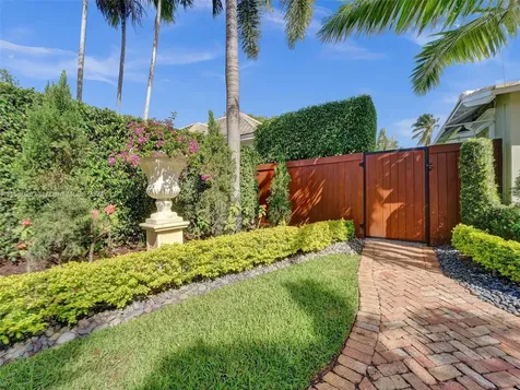 1625 NE 7th Place Fort Lauderdale FL 33304