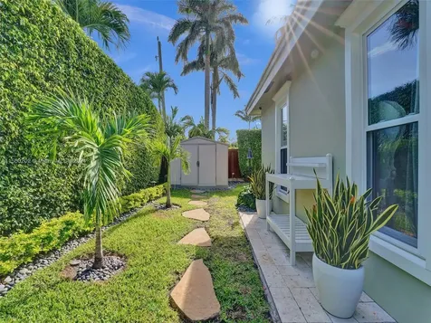 1625 NE 7th Place Fort Lauderdale FL 33304