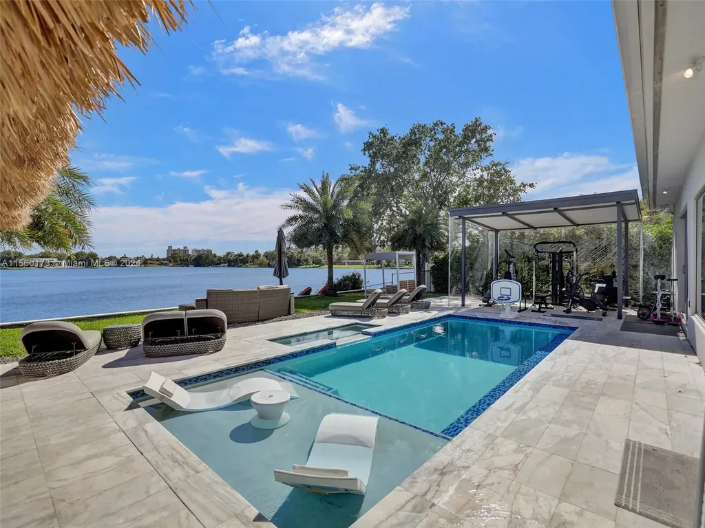 1910 NE 193rd Street Miami FL 33179