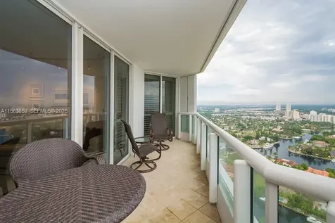 21205 Yacht Club Drive Aventura FL 33180