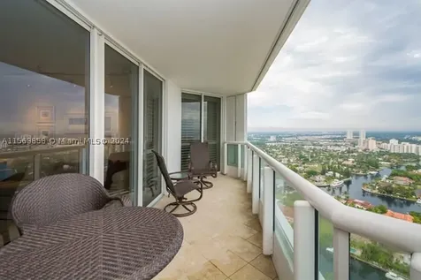 21205 Yacht Club Drive Aventura FL 33180