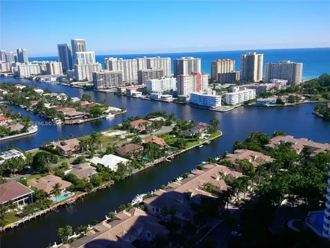 21205 Yacht Club Drive Aventura FL 33180
