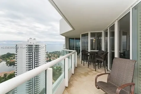 21205 Yacht Club Drive Aventura FL 33180