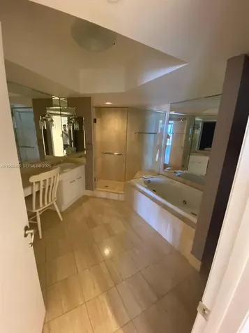 21205 Yacht Club Drive Aventura FL 33180