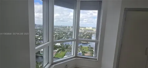 21205 Yacht Club Drive Aventura FL 33180