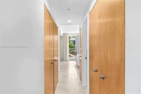 1577 Bay Road Miami Beach FL 33139